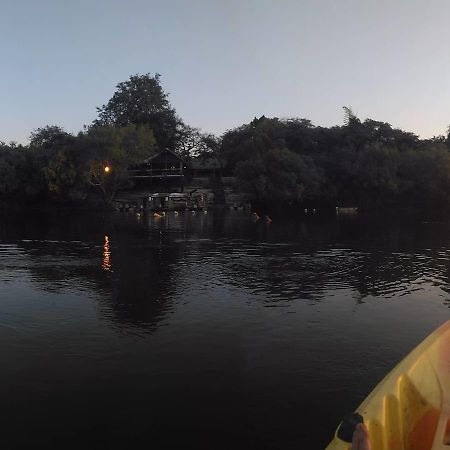 קטימה מולילו Caprivi Houseboat Safari Lodge מראה חיצוני תמונה