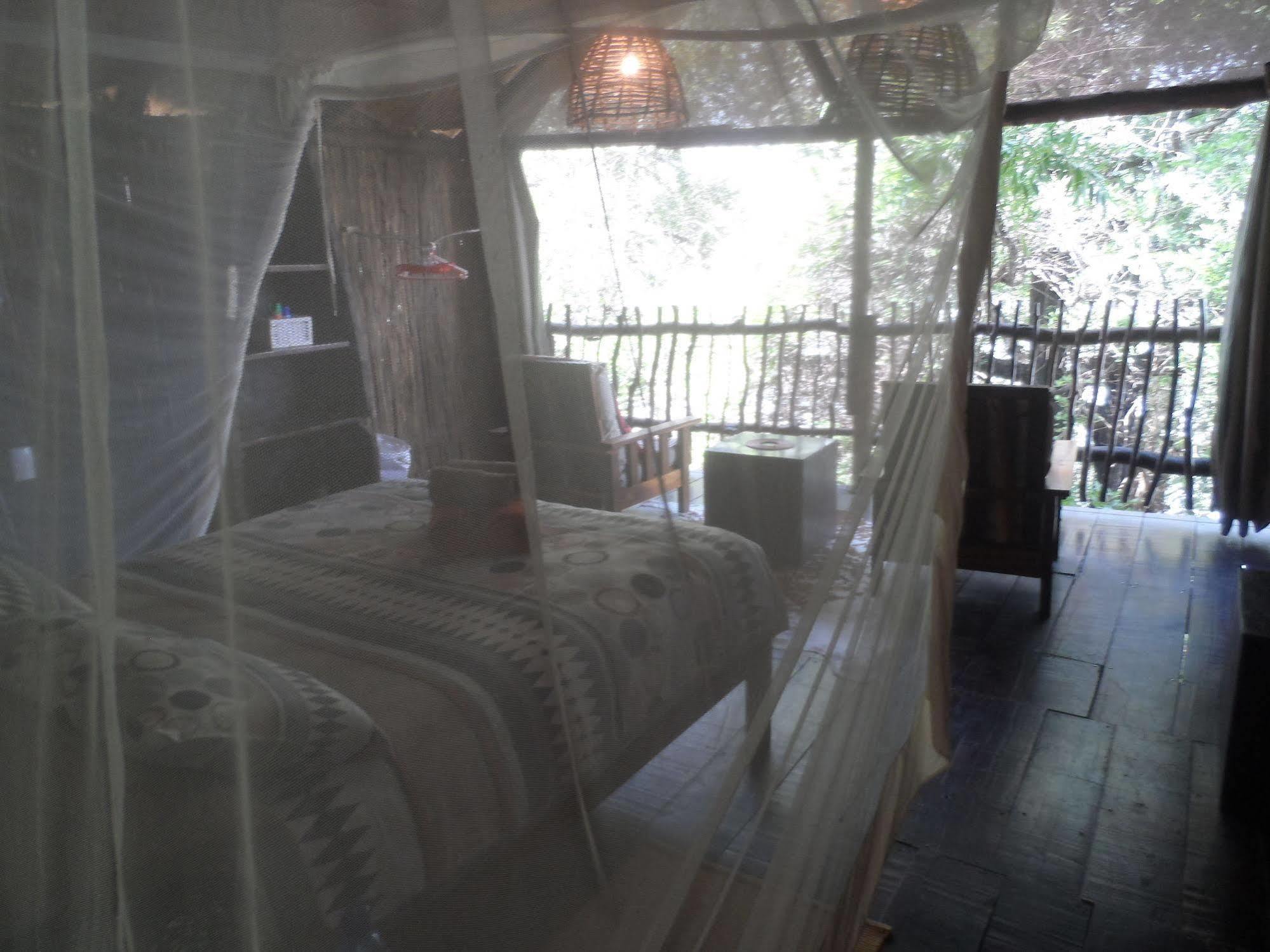 קטימה מולילו Caprivi Houseboat Safari Lodge מראה חיצוני תמונה